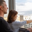 Parter, góra czy środkowe piętro – którą kondygnację wybrać, kupując mieszkanie?